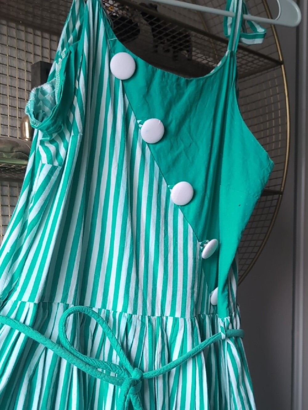Unique Vintage Women's Hamilton Green Stripe Summer Dress with Buttons, XL - Picture 4 of 7